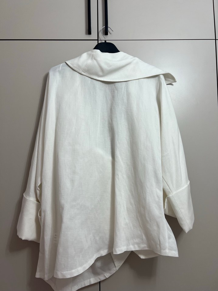 Düğmeli Keten Beyaz Ceket - Görsel 4