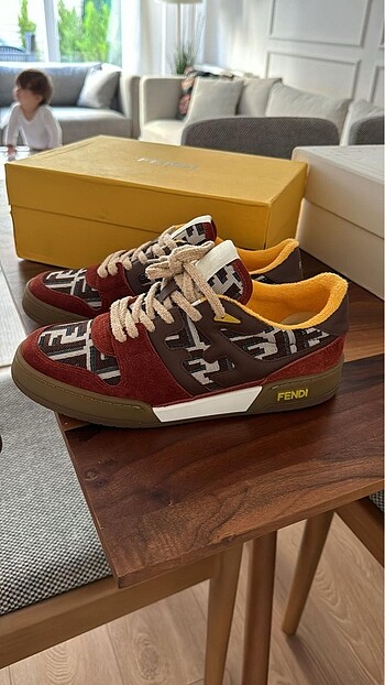 Fendi ayakkabı