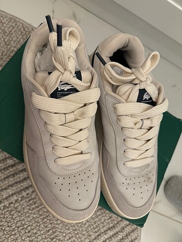 41 Beden beyaz Renk Lacoste spor ayakkabı
