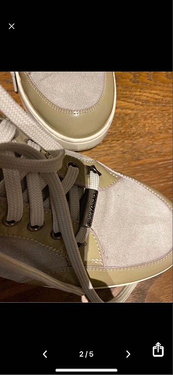 Jimmy Choo Yepyeni