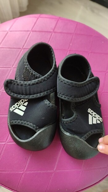 21 Beden siyah Renk Adidas sandalet