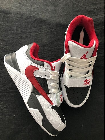 38 Beden çeşitli Renk Nike ayakkabı