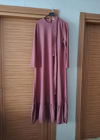 50 52 UYUMLU BOYU 142 GÖĞÜS 61 LİKRALİ ESNEK ETİKETLİ