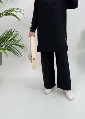 46 Beden siyah Renk 46 beden 2LI TAKIM TUNİK PANTALON ETİKETLİ