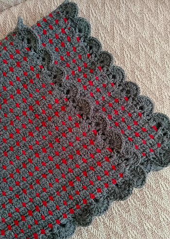 Gri Nakışlı Örgü Çocuk Battaniyesi - Görsel 2