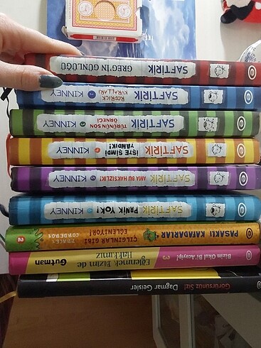 Saftirik Serisi + 3 kitap