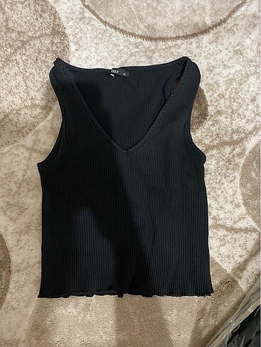 Siyah crop