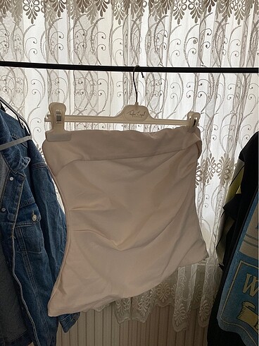 36 Beden beyaz Renk Ekru straplez bluz