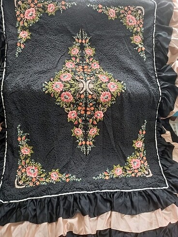 Diğer Nakış işlemeli Yatak örtüsü çeyizlik