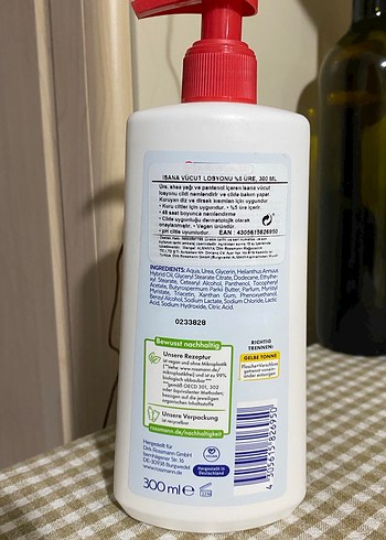 Isana Vücut Losyonu Urea %5 300 ml - Görsel 2