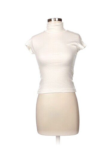 Zara Bluz %70 İndirimli.