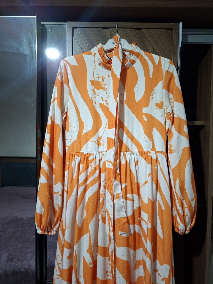 Turuncu  Desenli Kuşaklı Uzun Elbise - Görsel 2