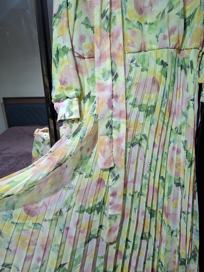 karışık desenli pileli elbise - Görsel 2