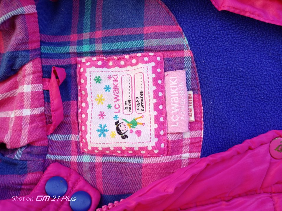 Pembe Düğmeli Kız Yeleği - Görsel 5