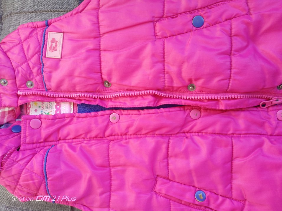 Pembe Düğmeli Kız Yeleği - Görsel 4