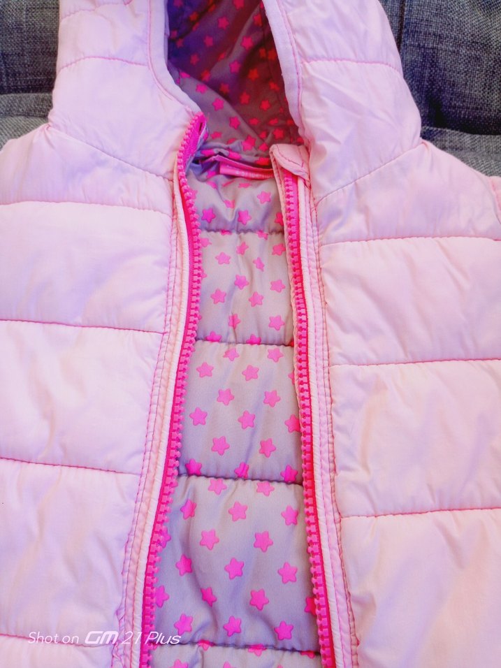 Kız Çocuk Kapüşonlu Pembe Fermuarlı Yelek - Görsel 2