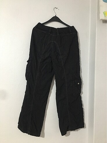 Urban Outfitters siyah düşük bel kargo pantalon