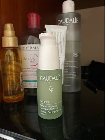 Caudalie vinopure serum