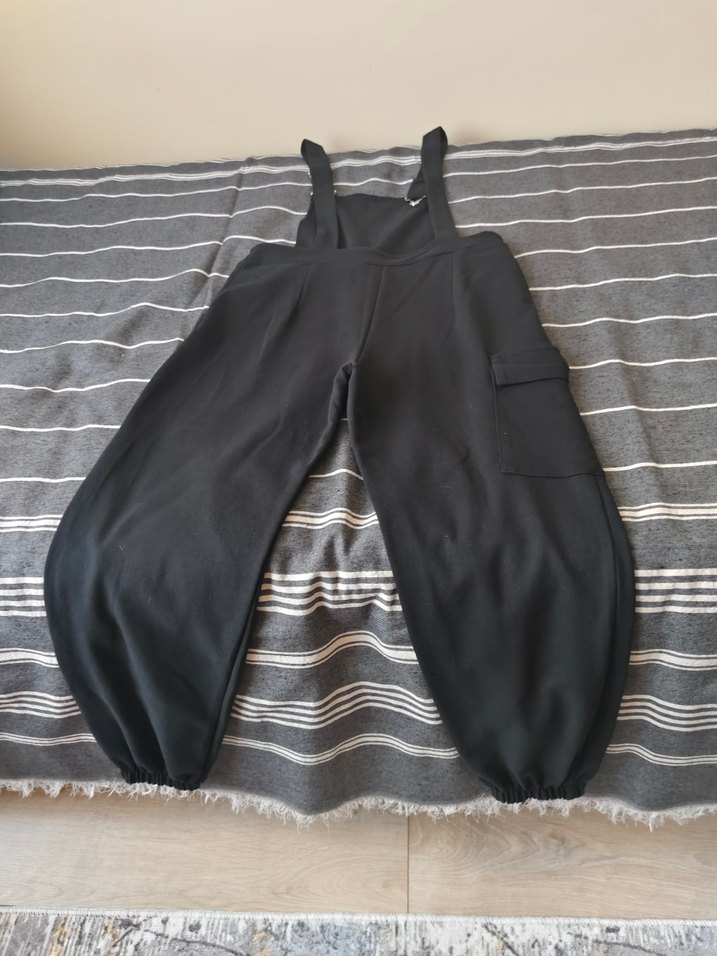 Zincir Detaylı Siyah Kadın Uzun Denim Tulum - Görsel 4