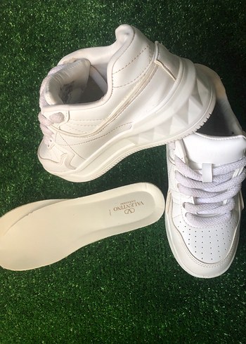 Kadın Beyaz Bağcıklı Spor Ayakkabı - Görsel 5