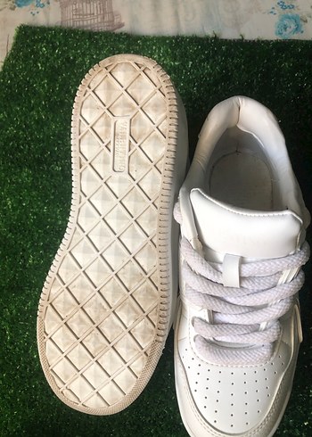 Kadın Beyaz Bağcıklı Spor Ayakkabı - Görsel 3