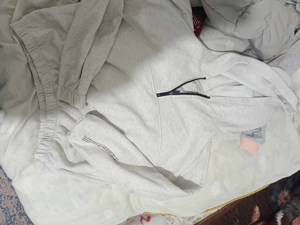 Beyaz fermuarlı Kadın Sweatshirt - Görsel 2