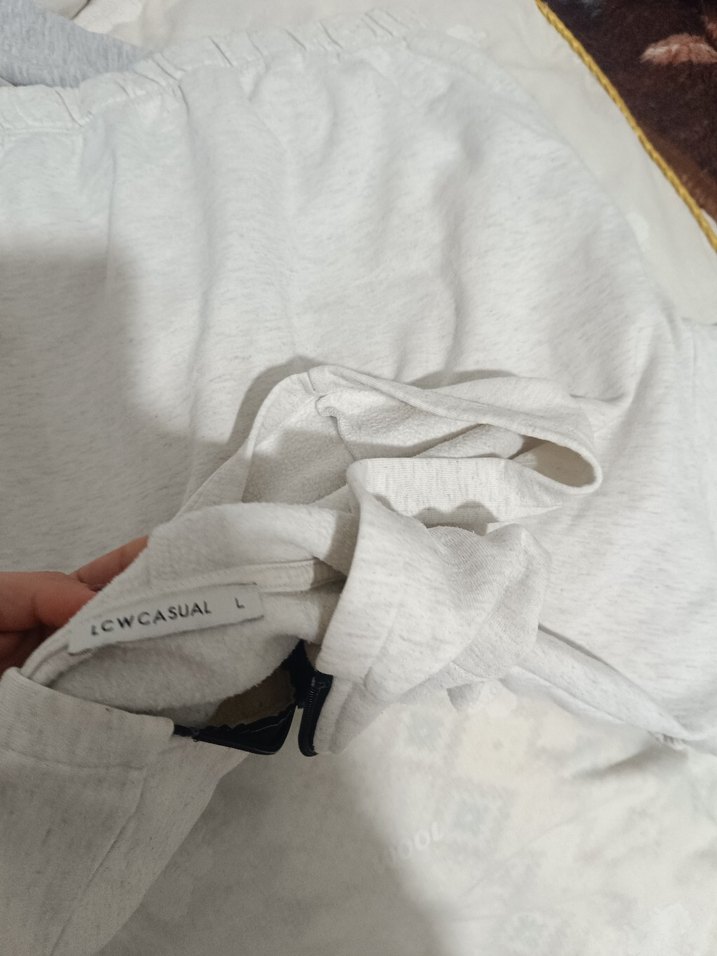 Beyaz fermuarlı Kadın Sweatshirt - Görsel 3