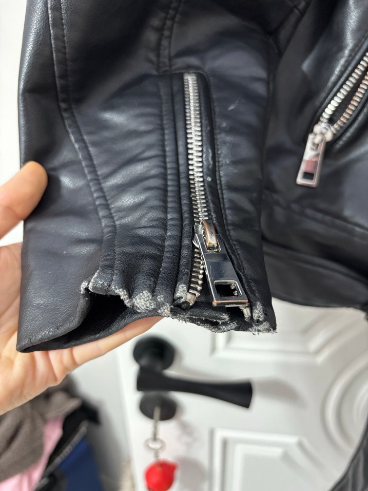 Zara Kadın Siyah Deri Biker Ceket - Görsel 4