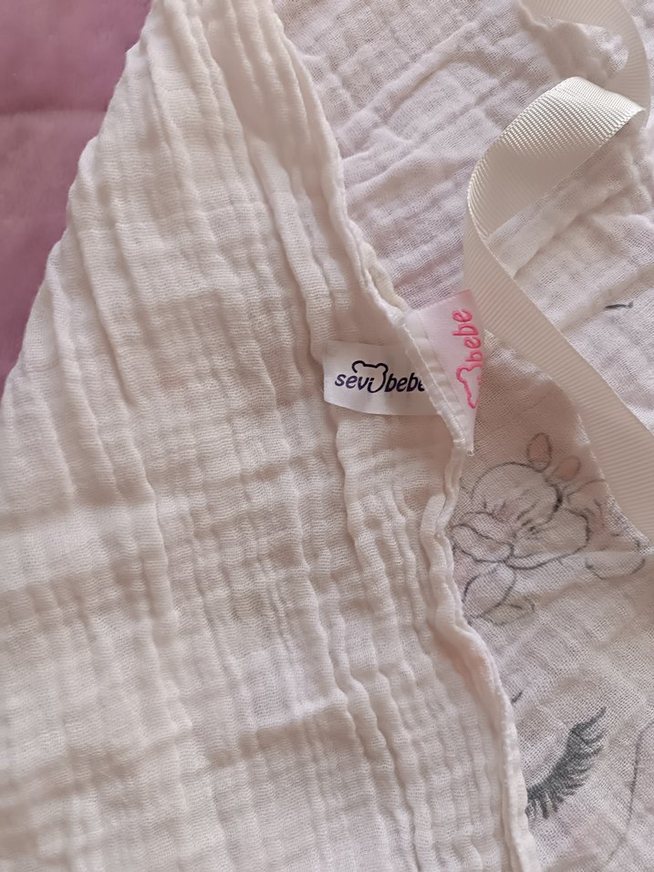 Beyaz kuyu desenli Müslin puset örtüsü - Görsel 4