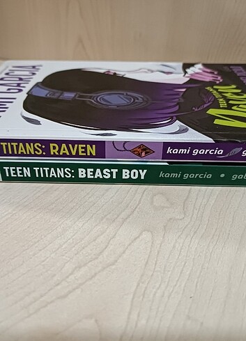 Teen Titans raven/beast boy çizgi roman kami garcia çizgi roman
