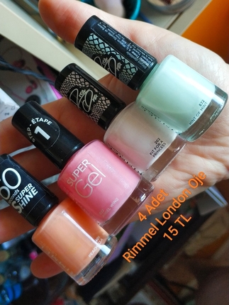Diğer Rimmel London Pastel Tonlarda Rita Ora Oje Seti 
