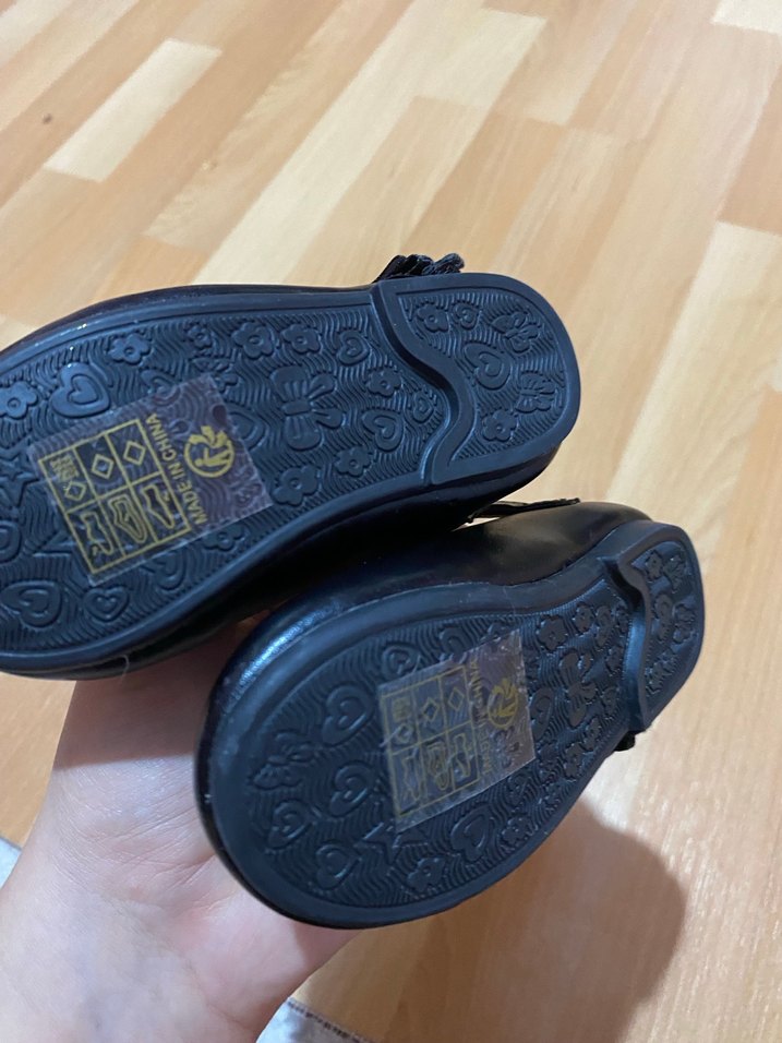 Siyah Tokalı Babet Ayakkabı - Görsel 4