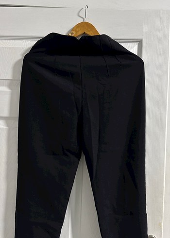 Zara Kadın Siyah Pilili Midi Kumaş Pantolon - Görsel 4