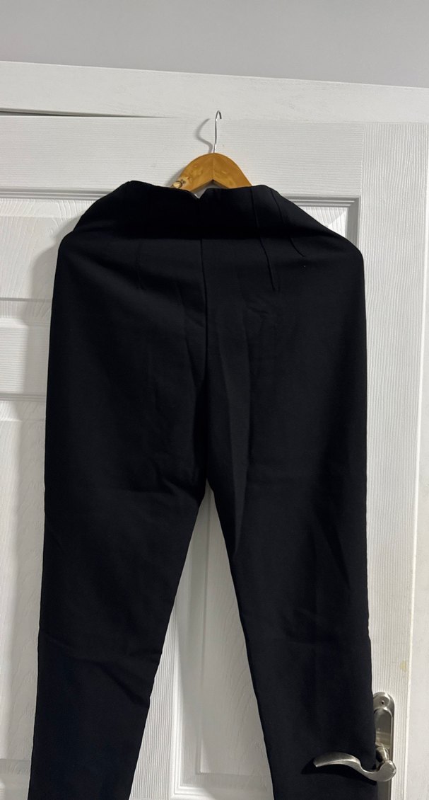 Zara Kadın Siyah Pilili Midi Kumaş Pantolon - Görsel 4