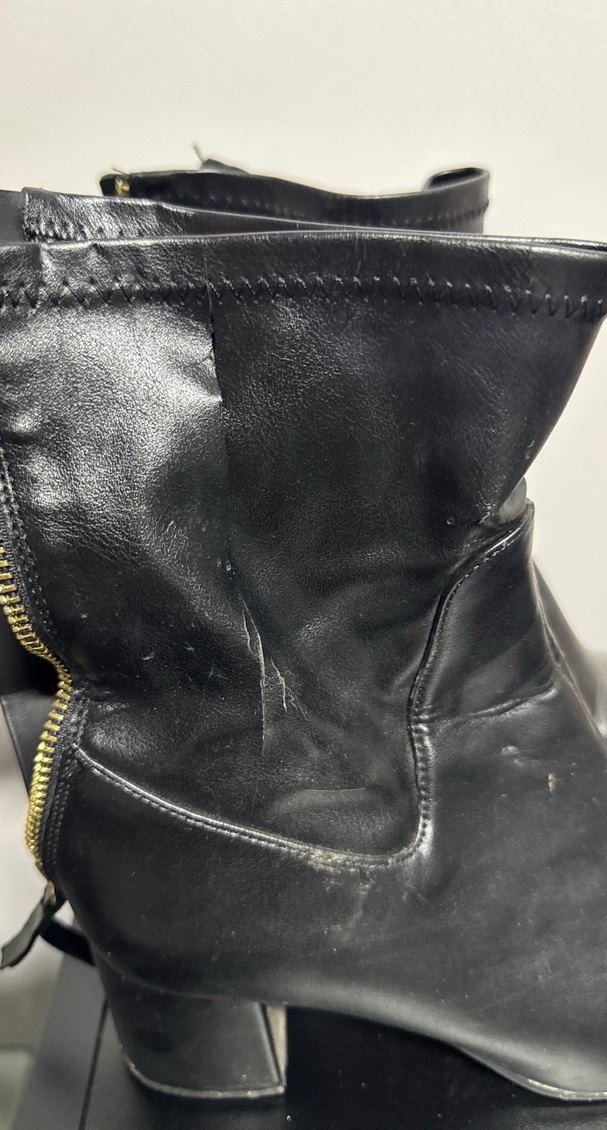 Siyah Deri Fermuarlı Kadın Botu - Görsel 2