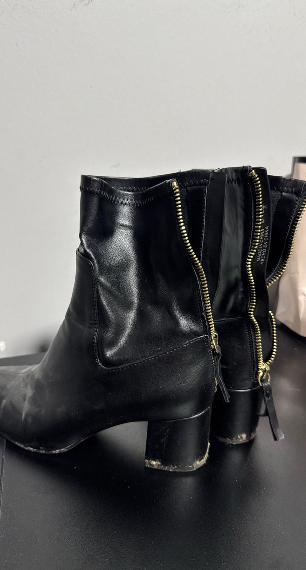 Siyah Deri Fermuarlı Kadın Botu - Görsel 3