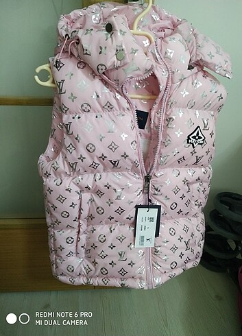 Louis Vuitton Cocuk yelek
