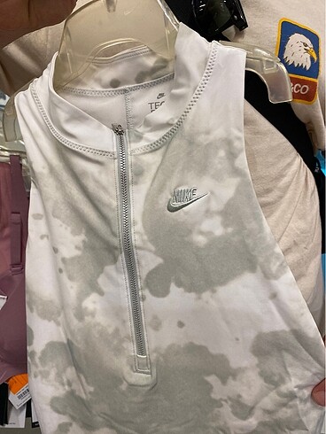 m Beden Nike spor üst