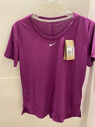 xs Beden mor Renk Nike spor tişört