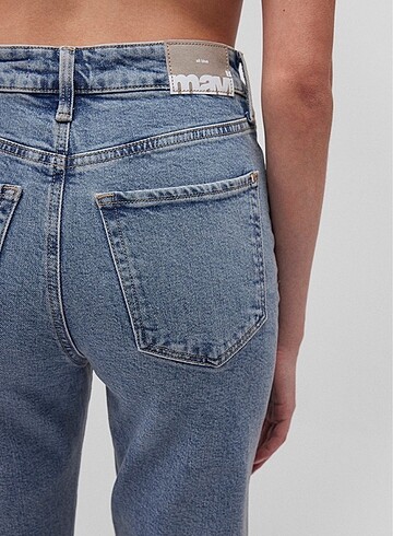 Mavi jeans mom jean