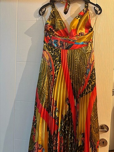 Çok şık bir abiye.. - Görsel 5