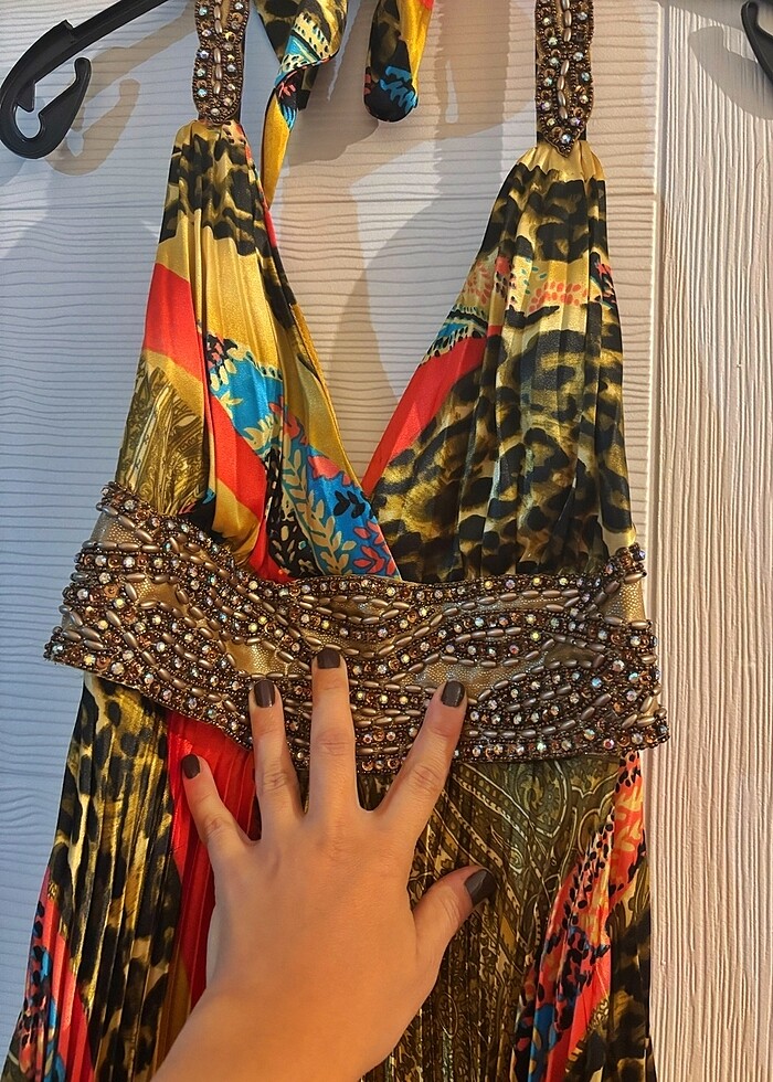 Çok şık bir abiye.. - Görsel 2