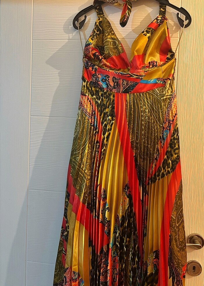 Çok şık bir abiye.. - Görsel 5