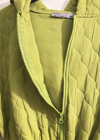 Yeşil Kapüşonlu Fermuarlı Kadın Ceket - Görsel 3