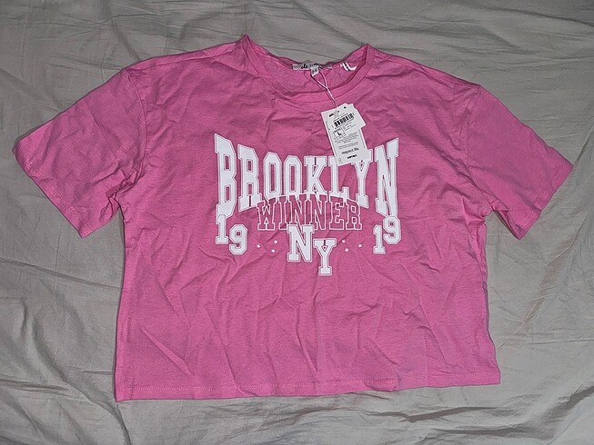 Koton pembe brooklyn yazısı baskılı crop tişört
