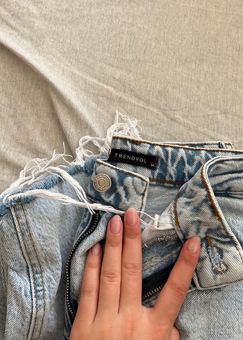 34 Beden mavi Renk Trendyolmilla Beli Yüksek Bel Mom Jean Mavi Denim Pantolon