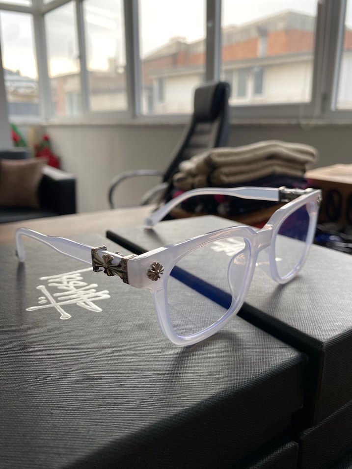 Chrome hearts gözlük - Görsel 2