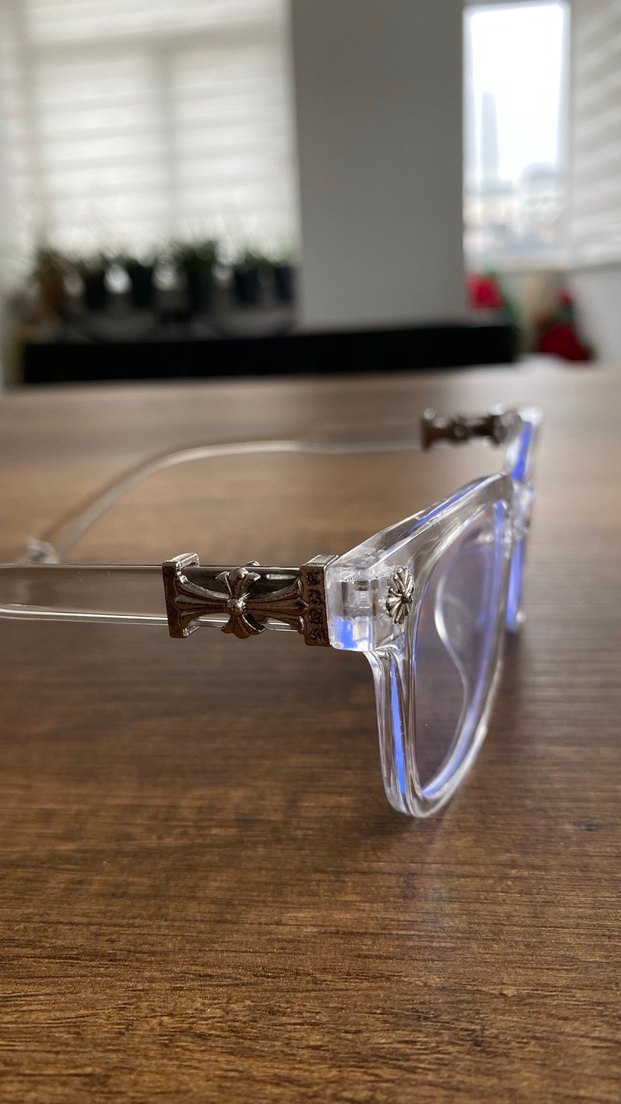 Chrome hearts şeffaf gözlük - Görsel 5