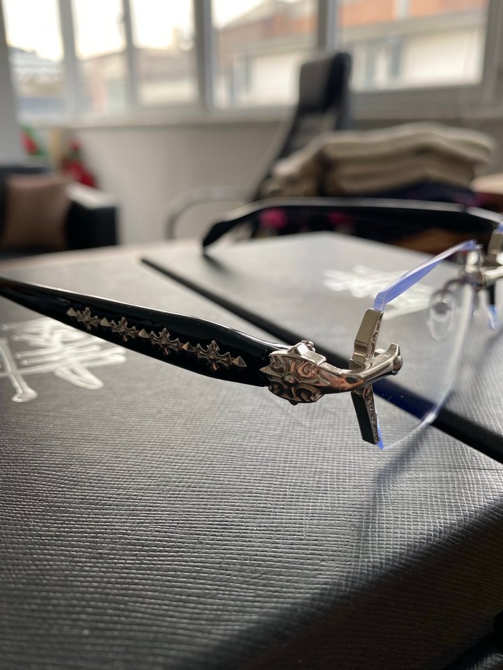Chrome hearts gözlük - Görsel 2