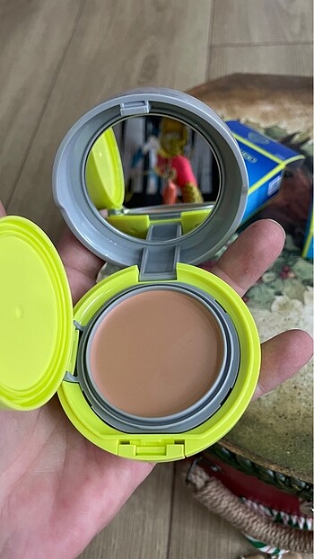 Beden Shiseido Sports BB compact
